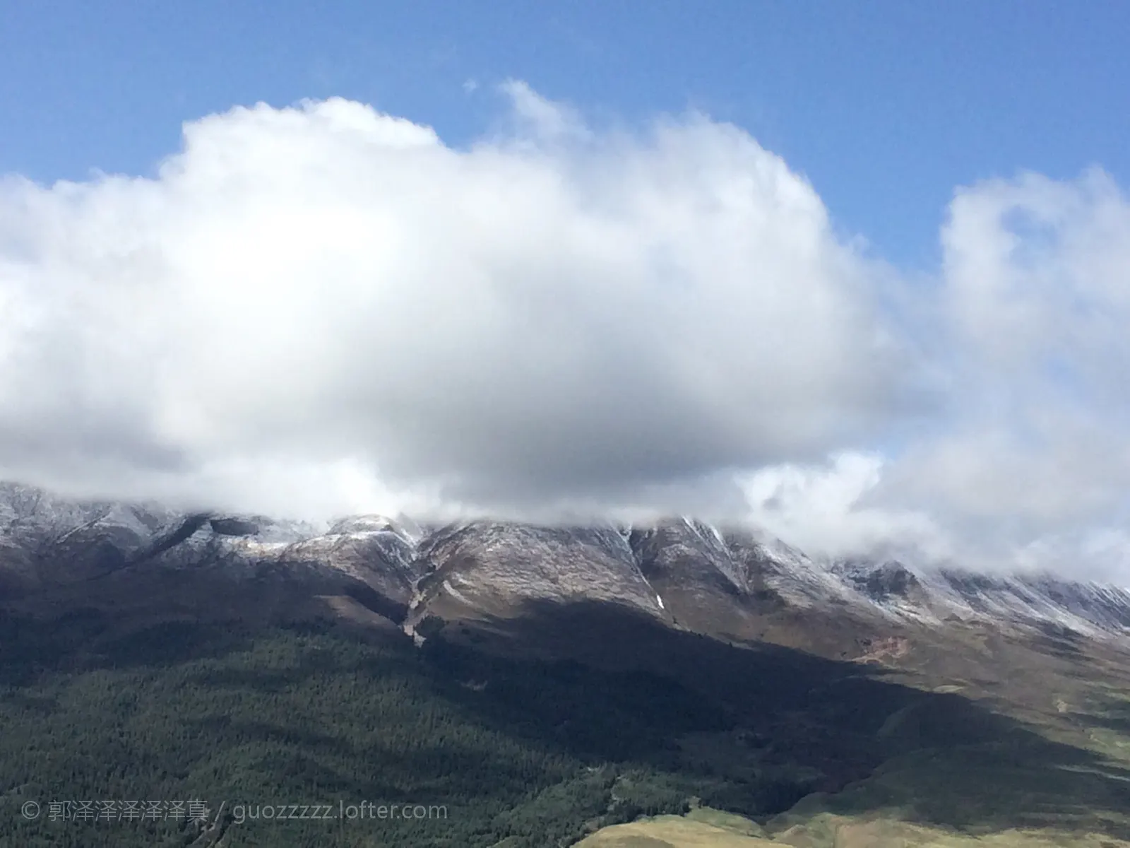 Zhuoer Mountain and Qilian grassland in Qinghai